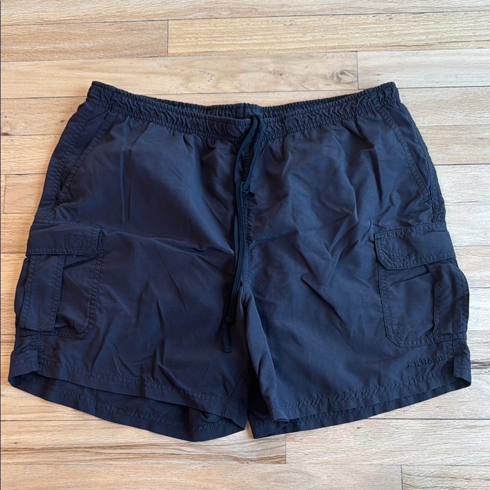L.L. Bean Black Cargo Shorts bathing suits with Elastic Waistband